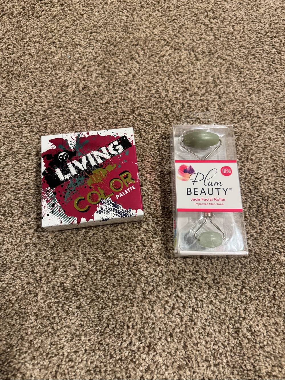 Living Color Makeup Palette & Plum Beauty Jade Facial Roller - Green Accents